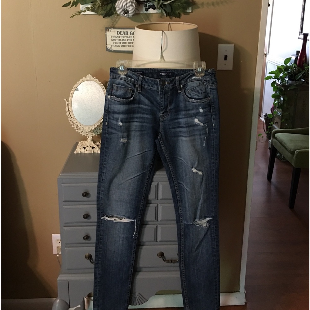 Women's Blue Distressed Jeans NWOT VIGOSS Thompson Tomboy.